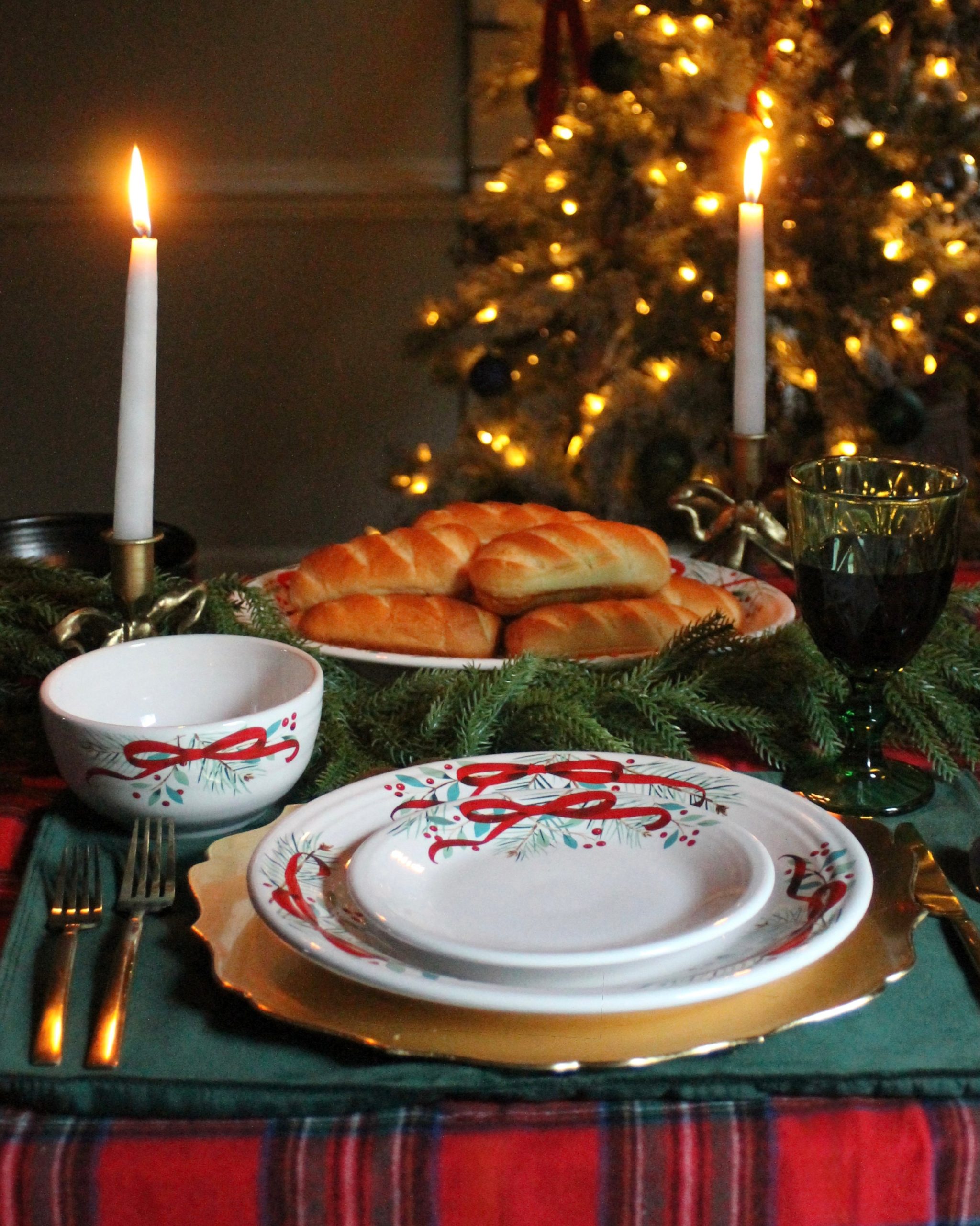 Fiesta China Holly Berry Christmas Garland Classic Bistro Coupe 3-Piece Place Setting, Service for 1 - Image 2