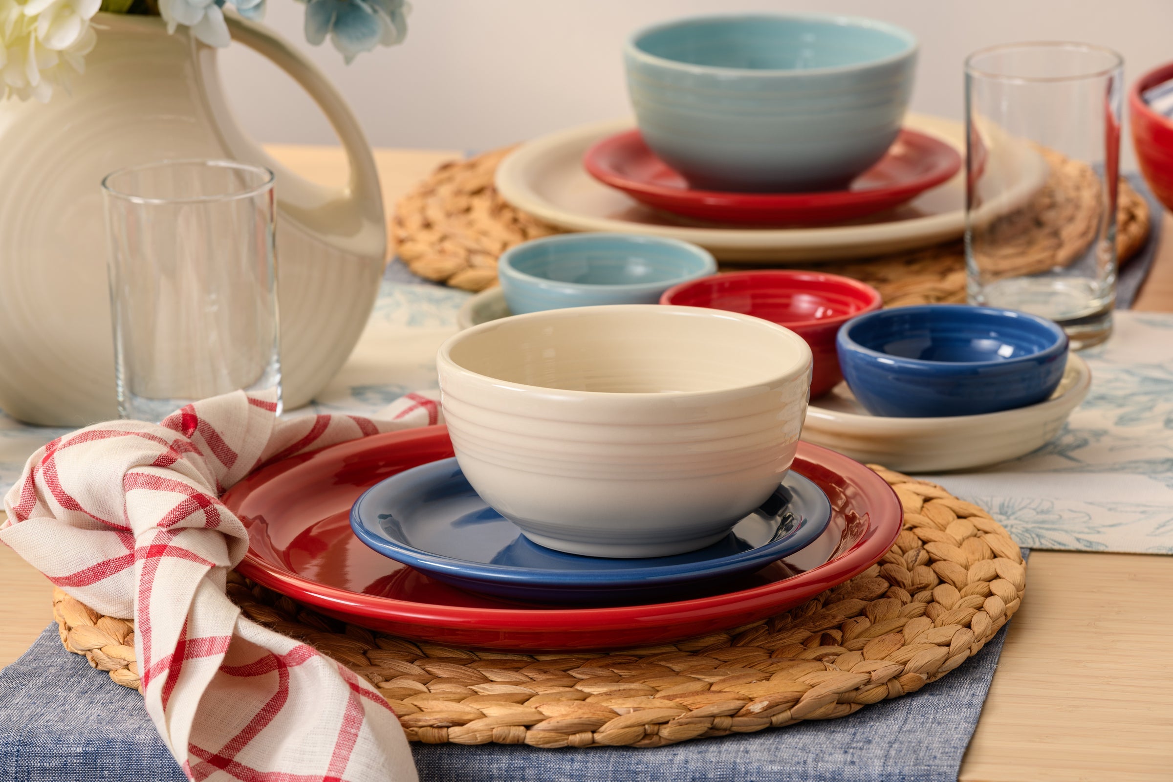 Fiesta China Mixed Americana Bistro Coupe 12-Piece Dinnerware Set, Service for 4 - Image 3